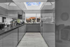 Photo 21- click for photo gallery